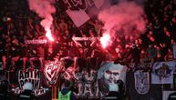 Grobari u Kruševcu dočekali Partizan: Tražili su titulu od fudbalera uz veliku bakljadu
