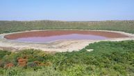 Jezero staro više od 50.000 godina postalo roze: Naučnici nemaju objašnjenje