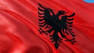 Albanska zastava bila postavljena ispred Vlade Severne Makedonije: Na njoj bile ispisane i poruke