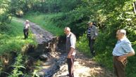 Srpsko selo odsečeno od sveta: Poplava odnela gazdinstava - meštani bez vode, stoka bez hrane