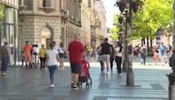Ovako Beograđani uživaju u suncu: Maske "pod bradu", kratki rukavi i opuštena šetnja