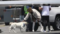 Džej Lo pokušala da "uvuče" psa u privatni avion, a rasplet avanture sa aerodroma je urnebesan