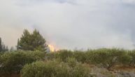 Požar se širi Hvarom: Jak vetar nosi vatru širom ostrva