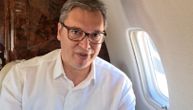 Vučić se javio iz aviona: Otkrio sledeći potez države, pa zamolio narod da se ne bori s huliganima