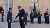 Sastanak Vučića i Makrona u Parizu