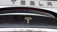 Jedini profiter među auto-kompanijama: "Tesla je patuljak koji goni divove, ali je pitanje do kada"
