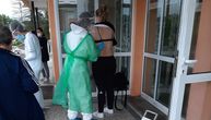 Skandal u Požegi: Pacijenti se svlačili ispred Doma zdravlja, doktorka supendovana