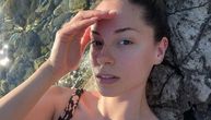 Sara Jo s dečkom otputovala na odmor u Hrvatsku: Objavila slike sa plaže u bikiniju