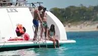 Mesi i Suarez uživaju sa ženama na Ibici: Pojavio se snimak igrača Barse sa jahte