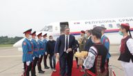 Srpska trobojka i poruke dobrodošlice za srpsku delegaciju u Republici Srpskoj
