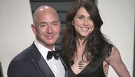 Dok Bezos vešto izbegava porez, njegova bivša supruga nastavlja da donira enormne svote novca