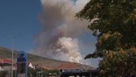 Požar guta polja oko Trebinja i čulo se oko 20 eksplozija: Ljudi su pored puta bacali metke i bombe