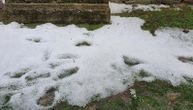 Neverovatni snimci nevremena kod Gornjeg Milanovca: Grad tukao pola sata, beli se kao da je pao sneg