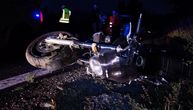 Detalji teške nesreće u Dobanovcima, užasne scene dok su odnosili telo mladića (19)