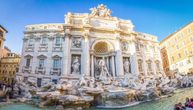 Neodgovorno ponašanje turista u Italiji: Urezivali ime na postolje fontane Trevi