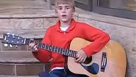 Džastin Biber zarađivao kao ulični svirač sa 12 godina, a onda ga je otkrio poznati američki pevač