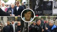 29 godina bez Tome Zdravkovića: Čuvena melodija se čula dok su ljudi ljubili njegovu sliku