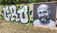 Grafit posvećen Gruu osvanuo na čuvenom zidu u novobeogradskim blokovima