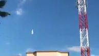 Snimak koji je sve uplašio: Golub stoji na nebu, "zamrzao" se u vazduhu, kao u Matriksu