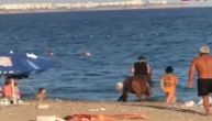 Turisti u Antaliji šokirani: Čovek sa kaubojskim šeširom na konju uleteo u more