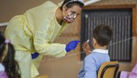 "Deca podložnija zarazi novog soja korona virusa": Tvrde britanski naučnici