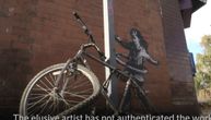Banksi ima novi rad: Devojčica koja vrti gumu od bicikle oduševila Notingem