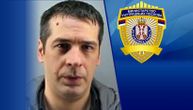 Policija traži čoveka sa slike: Sumnja se da je izbo inspektora tokom krađe automobila u Novom Sadu