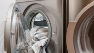 Kako da mašinu za pranje veša očistite od buđi: Potreban vam je samo jedan sastojak