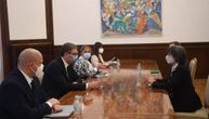 Vučić sa ambasadorkom Ujedinjenog Kraljevstva razgovarao o pandemiji i saradnji dve zemlje