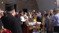 (UŽIVO) Ispunjen plato ispred Hrama u Podgorici: Patrijarh Irinej drži govor