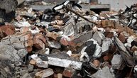 Obrušio se zid kuće kraj gradlišta u Zrenjaninu: Stanari iseljeni, mislili zemljotres