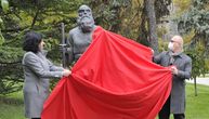 Skulptura slepog guslara posle 104 godine ponovo na Kalemegdanu