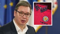 Vučić dobio majicu Škotske pred meč Srbije: Evo i kako je uzvratio na ovaj poklon