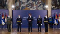 Vučić uručio ordenje oficirima i podoficirima Vojske Srbije