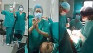 Veseli snimak iz bolničke sale: Pacijent i medicinske sestre pevaju narodnjake tokom operacije
