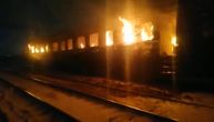 Vatra bukti na sve strane: Požar u vagon-restoranu, širio se brzinom svetlosti