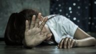 Žena silovana pred očima svoje dece: Njeni napadači osuđeni na smrt