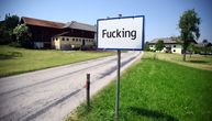 Austrijsko selo kontroverznog imena menja ime, dosadilo im da im se svi smeju i kradu table