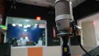 Demolirali radio stanicu zbog "glasne muzike": Rulja upala i sve uništila