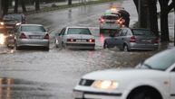 Potop u Splitu, a neki putevi u Dalmaciji i zatvoreni zbog vode: U Hrvatsku večeras stiže sneg