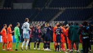 Neviđeni presedan UEFA zbog haosa u Parizu: Meč PSŽ i Bašakšehira se nastavlja sa novim sudijama