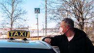 Siniša je omiljeni sremski taksista: Jadaju mu se, kupuju sladoled, u kolima slave i Novu godinu