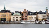 Švedska uvodi nova pravila: Ipak preporučuje nošenje maski u prevozu