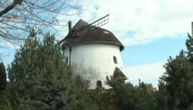 Srpsko selo koje je postalo turistička atrakcija zbog legendarnog glumca koji se u njemu rodio
