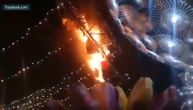 Izgorela "glavna jelka" Ukrajine tokom ceremonije paljenja lampica