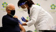 Izabrani predsednik SAD primio prvu dozu vakcine protiv korone