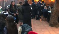 Rasturena žurka u "balkanskom restoranu" u Beču: Slavili uprkos merama, niko masku nije imao