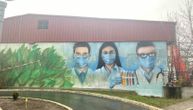 U Novom Sadu osvanuo mural posvećen zdravstvenim radnicima: Krasi objekat u okviru KC Vojvodine