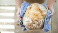 Kako pravljenje domaćeg hleba ublažava anksioznost i zbog čega je postalo svetski trend u 2020?