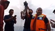 Ribari u vodi pronašli delove aviona i odeće: Sumnja se da je letelica baš tu pala